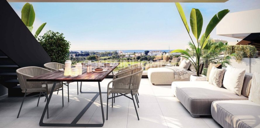 3 bedrooms Penthouse in Estepona, Spain No. 26792