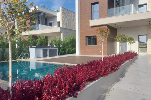 3 bedrooms House in Mouttagiaka, Cyprus No. 78633 1