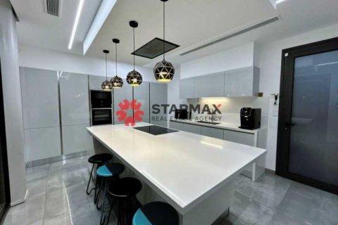 4 bedrooms House in Aradippou, Cyprus No. 82444 10