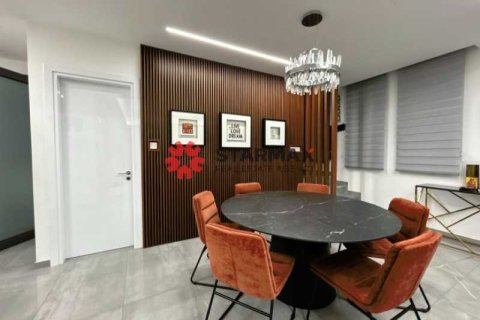 4 bedrooms House in Aradippou, Cyprus No. 82444 7