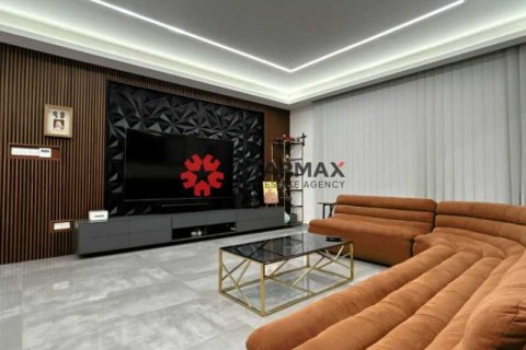 4 bedrooms House in Aradippou, Cyprus No. 82444 3