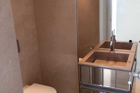 4 bedrooms Apartment in Limassol, Cyprus No. 40556 6