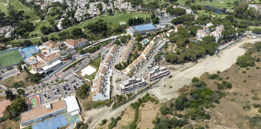 2 dormitorios Apartment en Marbella, Spain No. 110879