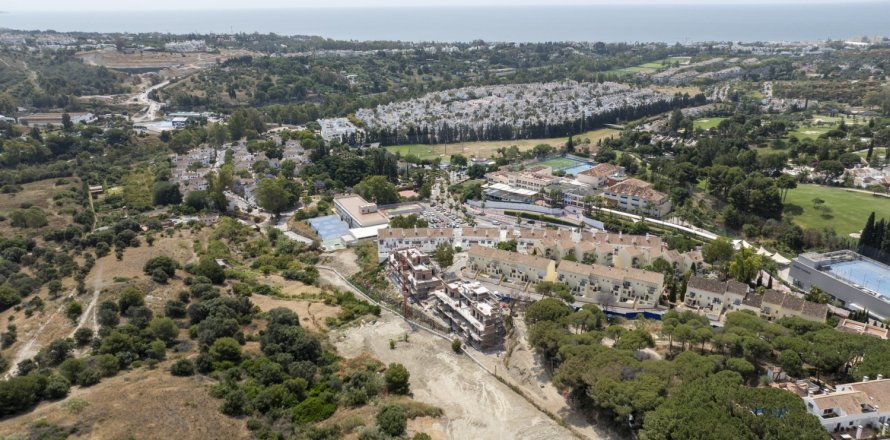 3 bedrooms Apartment in Marbella, Spain No. 110879