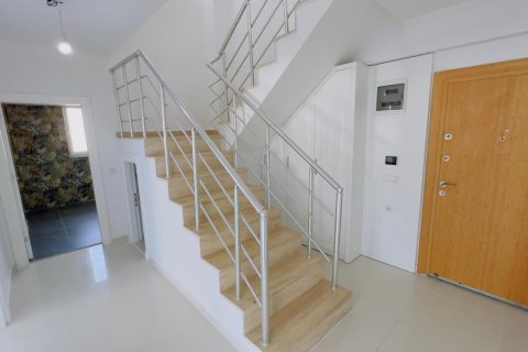 3 bedrooms Penthouse in Bo Ha, Vietnam No. 14244 12