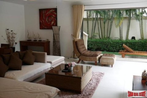 2 bedrooms Villa in Bang Tao, Thailand No. 96012 5
