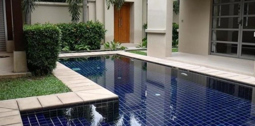 2 bedrooms Villa in Bang Tao, Thailand No. 96012