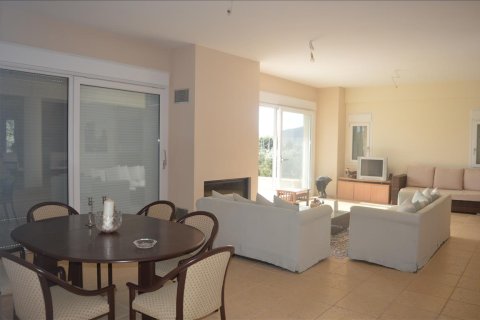 4 bedrooms Maisonette in Loutraki, Greece No. 59159 3