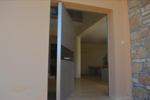 4 bedrooms Maisonette in Loutraki, Greece No. 59159 16