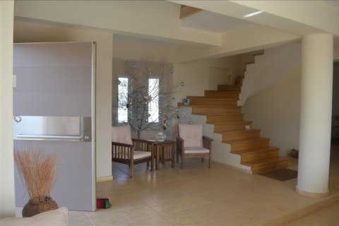 4 bedrooms Maisonette in Loutraki, Greece No. 59159 1