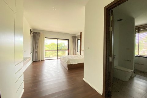 4 bedrooms House in Chiang Mai, Thailand No. 97467 11