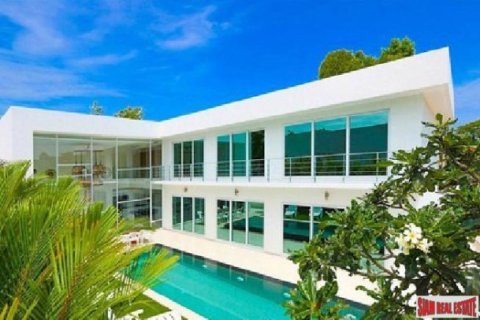 5 bedrooms Villa in Pattaya, Thailand No. 96572 2