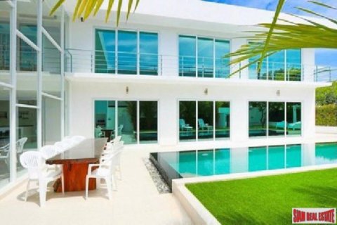 5 bedrooms Villa in Pattaya, Thailand No. 96572 11