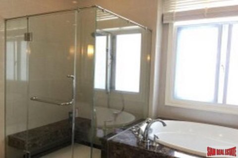 5 bedrooms Villa in Lat Phrao, Thailand No. 96974 5