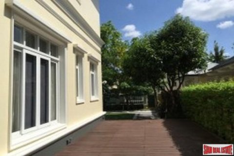5 bedrooms Villa in Lat Phrao, Thailand No. 96974 10