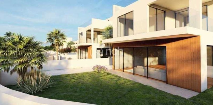 4 dormitorios House en Germasogeia, Cyprus No. 40301