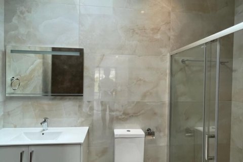 3 dormitorios Apartment en Limassol, Cyprus No. 107026 12