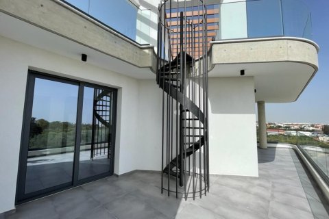 3 dormitorios Apartment en Limassol, Cyprus No. 107026 14