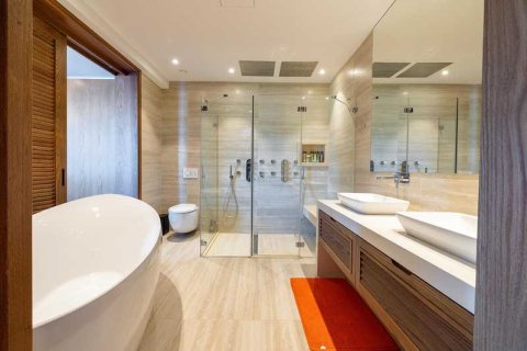 4 bedrooms House in Paphos, Cyprus No. 69704 16