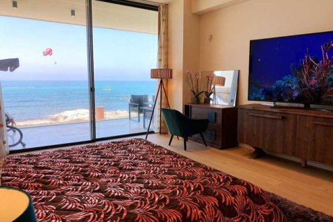 4 bedrooms House in Paphos, Cyprus No. 30789 2