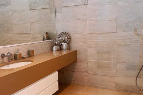 4 bedrooms House in Paphos, Cyprus No. 30789 9