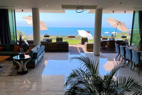 4 bedrooms House in Paphos, Cyprus No. 30789 1