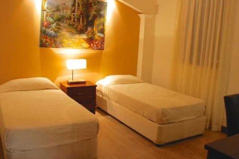 3 bedrooms House in Paphos, Cyprus No. 45463 4