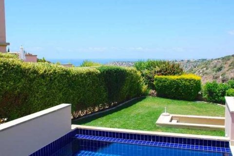 3 bedrooms House in Paphos, Cyprus No. 45463 11