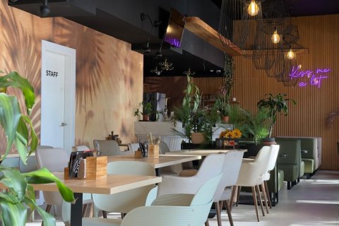 290m² Commercial property in Benidorm, Spain No. 122496