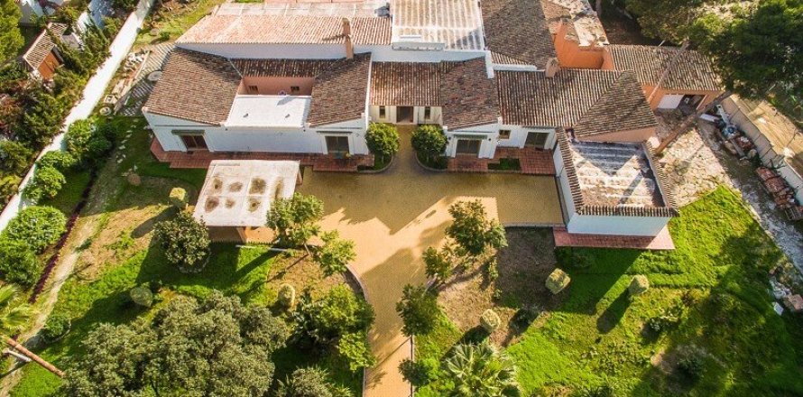 5 bedrooms Properties in Dinh An, Vietnam No. 25242