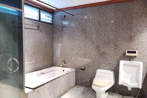 Кондоминиум  с 4 спальнями в Бангкок, Таиланд №418 4