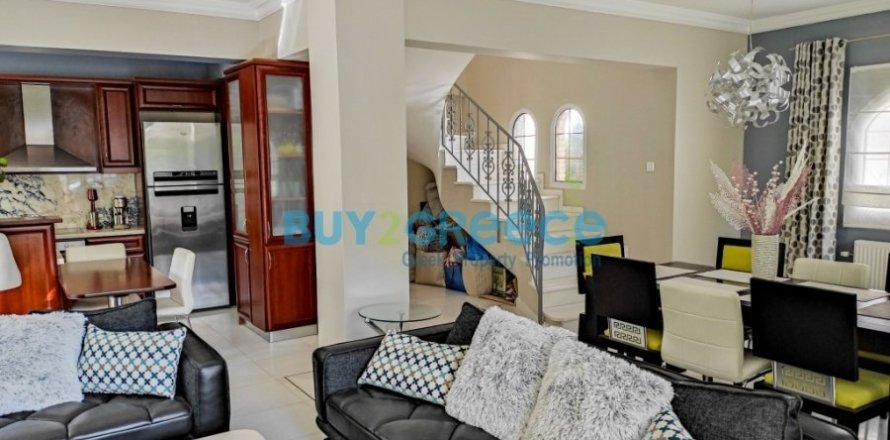 4 bedrooms House in Glyfada, Greece No. 77083