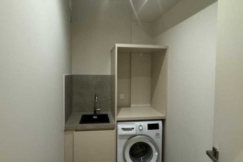 3 bedrooms Apartment in Limassol, Cyprus No. 79124 6