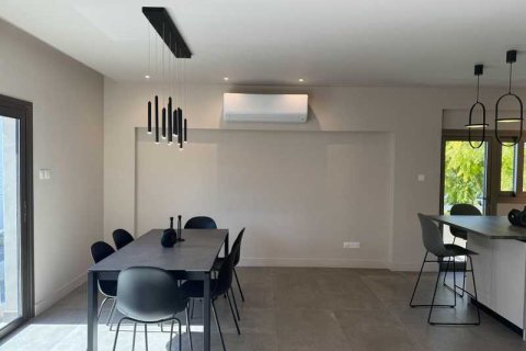 3 bedrooms Apartment in Limassol, Cyprus No. 79124 2