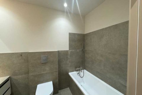 3 bedrooms Apartment in Limassol, Cyprus No. 79124 7