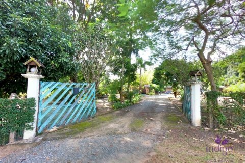 5 bedrooms House in Chiang Mai, Thailand No. 97690 4