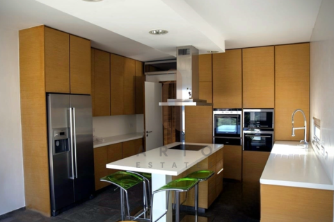 7 bedrooms Villa in Mesa Geitonia, Cyprus No. 76810 5