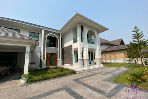4 bedrooms House in Chiang Mai, Thailand No. 97712 1