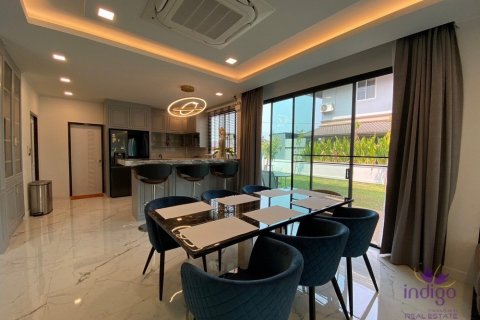 4 bedrooms House in Chiang Mai, Thailand No. 97712 7