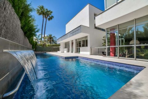 6 bedrooms Villa in Benidorm, Spain No. 128850