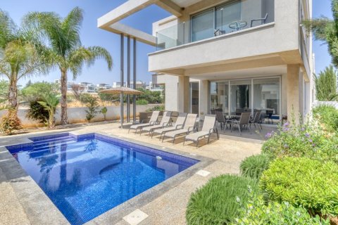 3 bedrooms Villa in Famagusta, Cyprus No. 104509 22