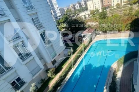 5 rooms Appartement à Binh Thuy, Vietnam No. 14485 13