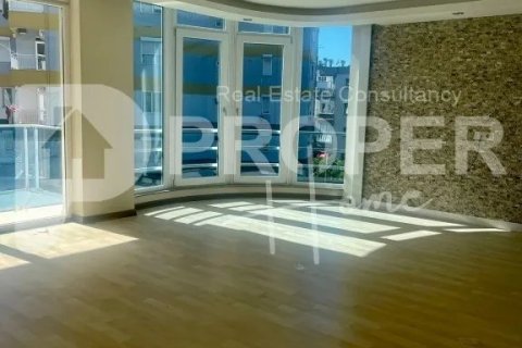 5 rooms Appartement à Binh Thuy, Vietnam No. 14485 17