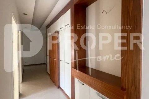 5 rooms Appartement à Binh Thuy, Vietnam No. 14485 15