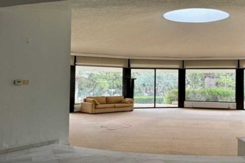 Вилла с 5 спальнями в Строволос, Кипр №101243 5