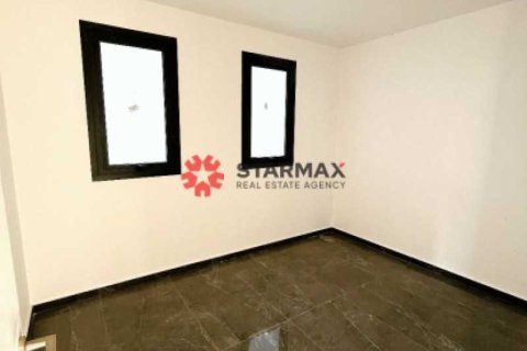 3 bedrooms Apartment in Germasogeia, Cyprus No. 82813 9