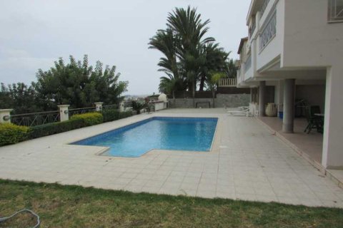 4 bedrooms House in Germasogeia, Cyprus No. 101218 1