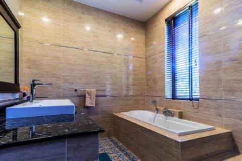 6 bedrooms Villa in Hua Hin, Thailand No. 95859 7