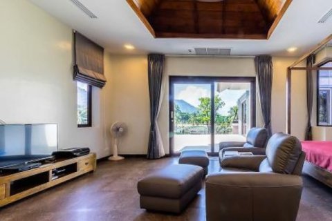 6 bedrooms Villa in Hua Hin, Thailand No. 95859 10