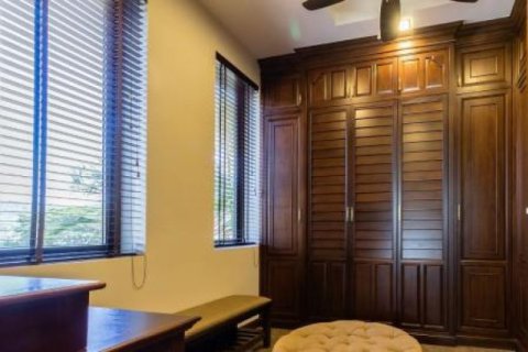 6 bedrooms Villa in Hua Hin, Thailand No. 95859 9